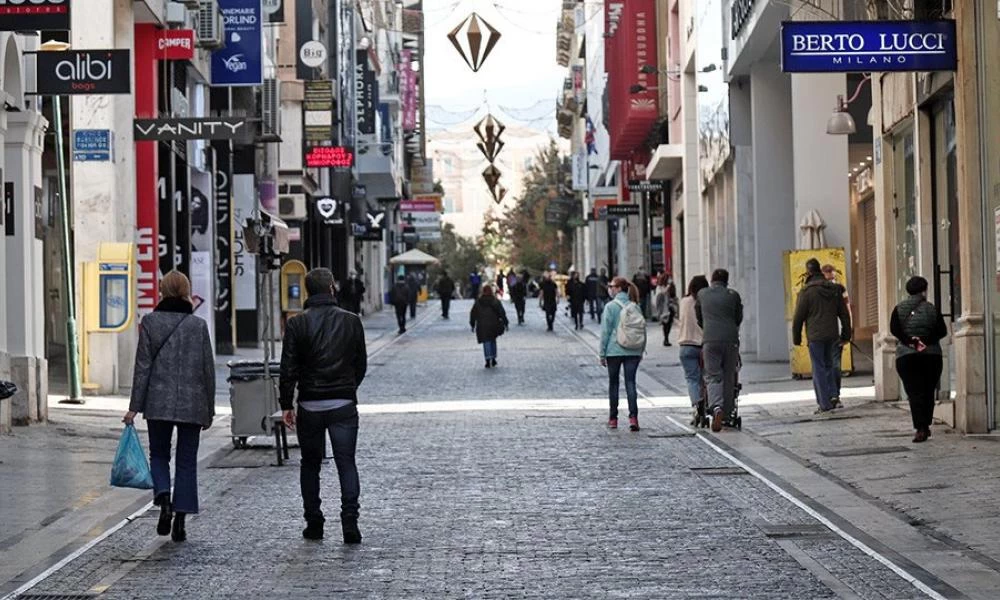 "Μύδροι" ΕΣΕΕ εναντίον κυβέρνησης για τις νέες "κόκκινες περιοχές